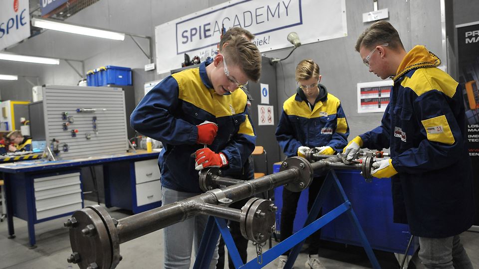 Limburgse jongeren en techniek: een noodgedwongen match