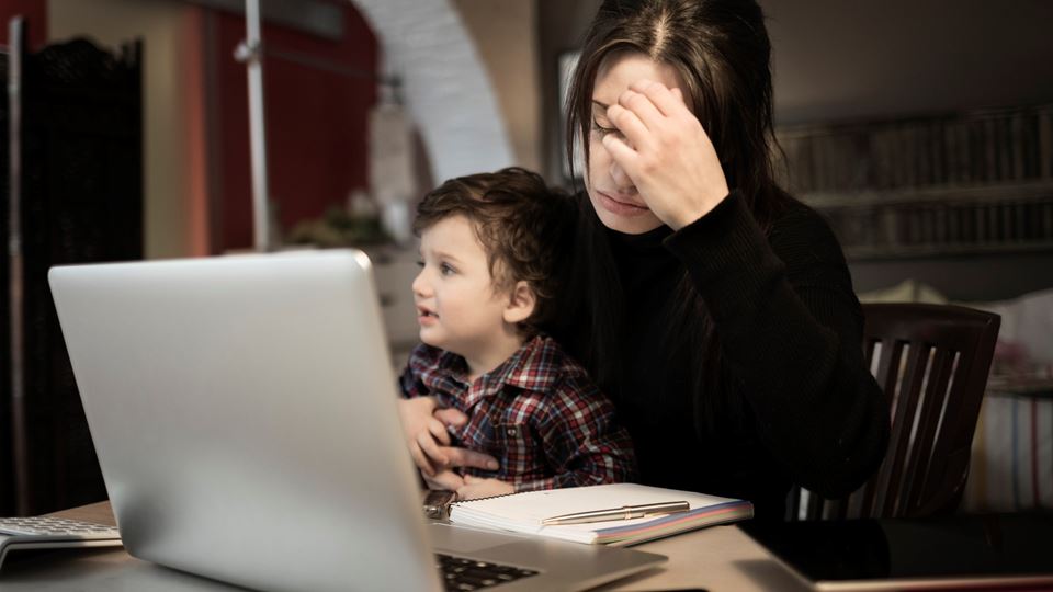 ‘Meer vrije dagen voor thuiswerkende ouders’