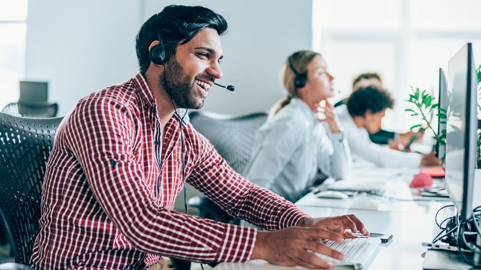 Uniek: meer jonge mannen dan jonge vrouwen aan het werk