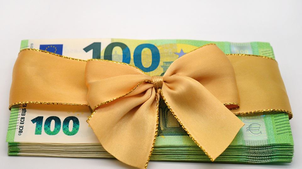 De aanbrengbonus; zinvol of niet?